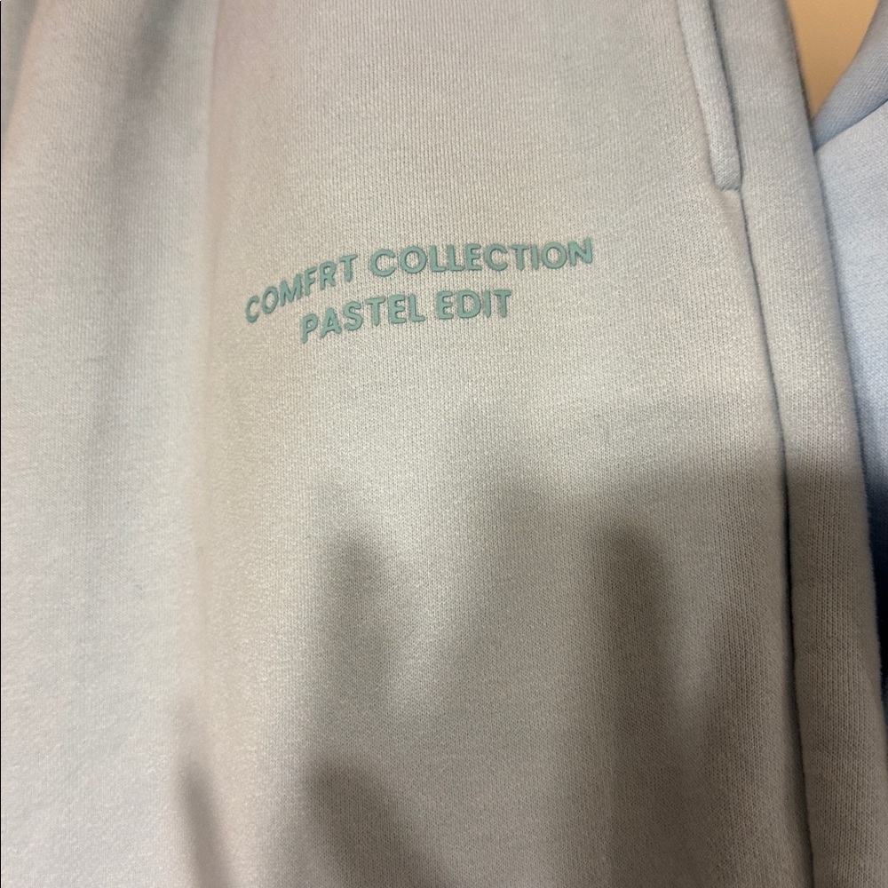 Comfrt Pastel Sweatpants and hoodie set size L - Picture 6 of 9
